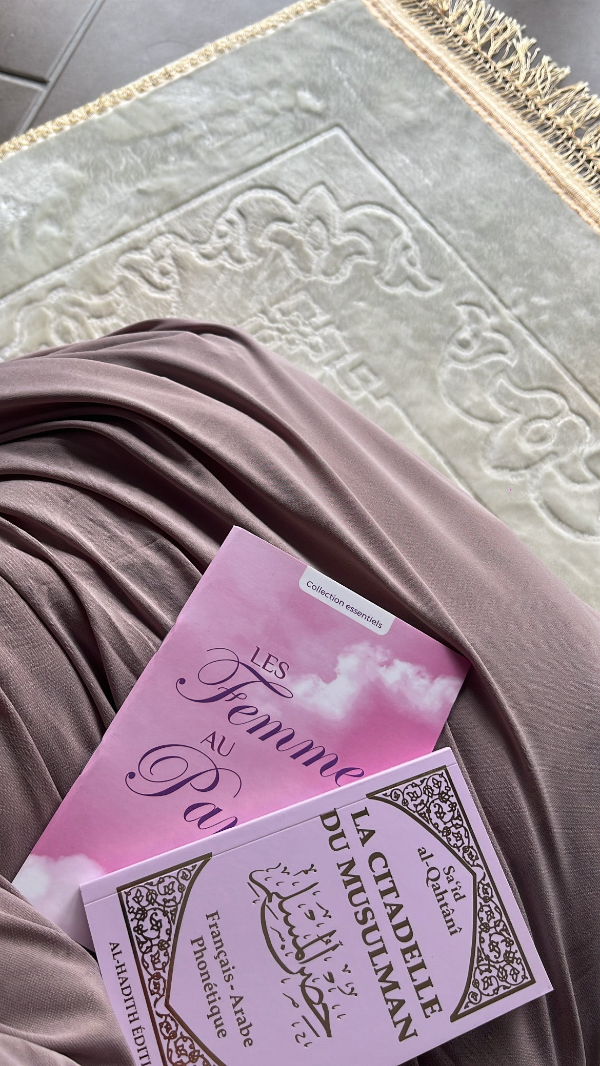 ROBE DE PRIÈRE TAUPE ROSÉ